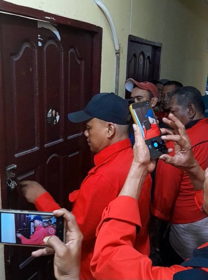 _6983_Ruang-Sekretariat-DPC-PDIP-Dumai-Disegel--Ganjar--Laporkan-Secara-Resmi-ke-DPP