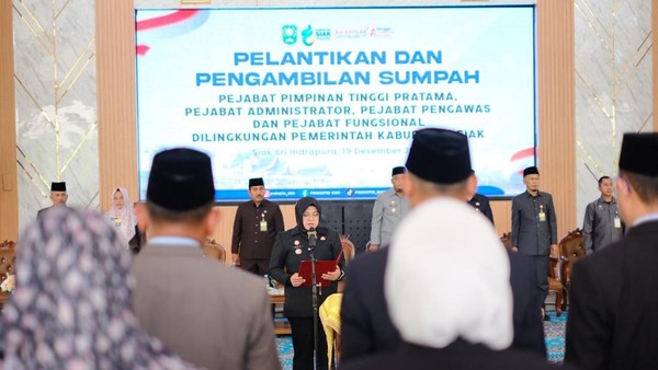 bupati-siak-afni-zulkifli-1766116237566_169