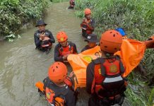 Warga Pekanbaru Meninggal Setelah Terseret Arus Deras Parit yang Meluap