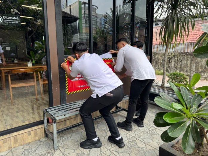 49737493720-50028-news-tertibkan-penunggak-