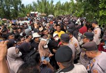 Kapolsek & Kanit Reskrim di Rohil Dicopot Usai Warga Demo soal Narkoba